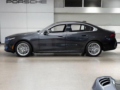 2024 BMW 530 i xDrive