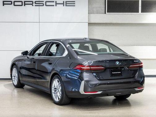 2024 BMW 530 i xDrive