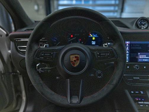 2026 Porsche Macan GTS