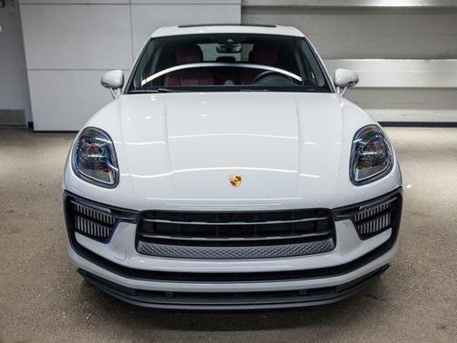 2022 Porsche Macan S