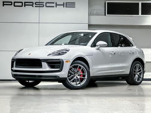 2022 Porsche Macan S