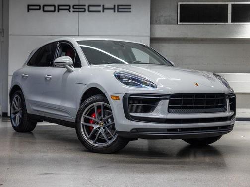 2022 Porsche Macan S