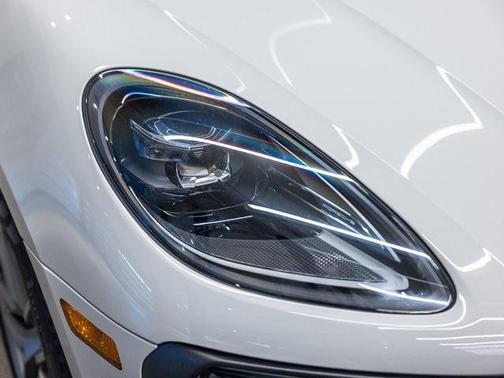 2022 Porsche Macan S