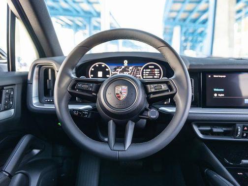 Black 2025 Porsche Cayenne Cayenne