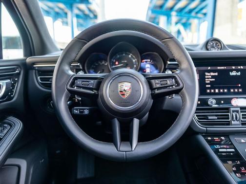 Carrara White 2025 Porsche Macan Macan