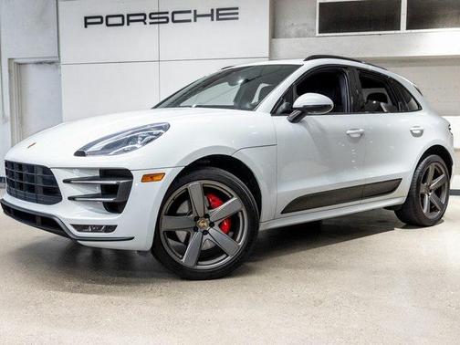 2017 Porsche Macan Turbo
