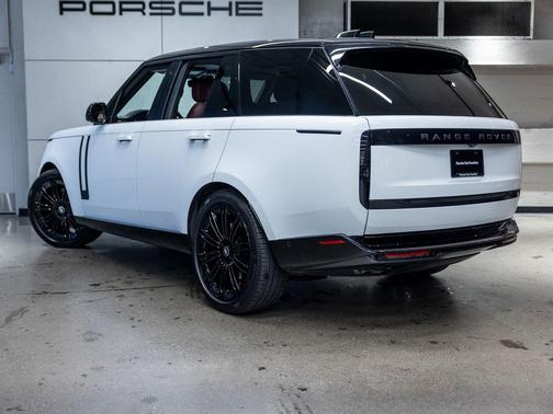 Fuji White 2025 Land Rover Range Rover P530 Autobiography