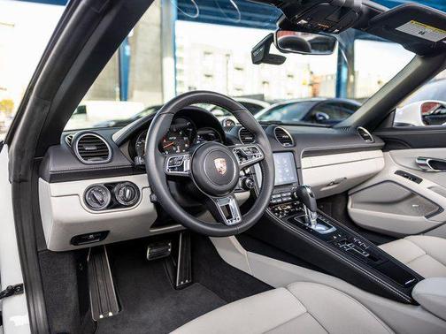 2023 Porsche 718 Boxster GTS 4.0