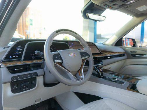 2024 Cadillac Escalade Sport Platinum