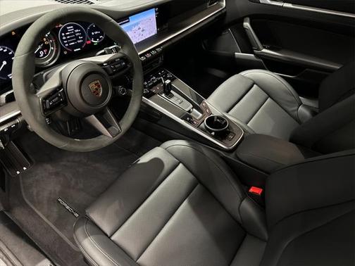 2025 Porsche 911 Turbo S