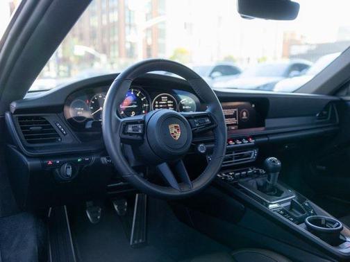 2024 Porsche 911 Carrera GTS