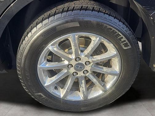 2011 Lincoln MKX Base