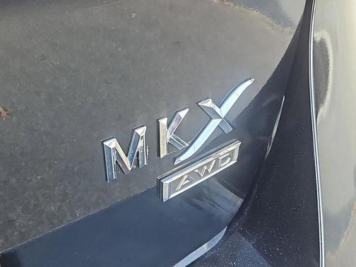 2011 Lincoln MKX Base