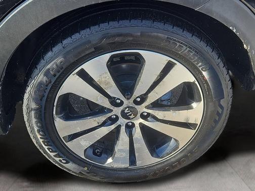 Black Cherry 2013 Kia Sportage EX