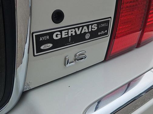 2004 Lincoln LS Base