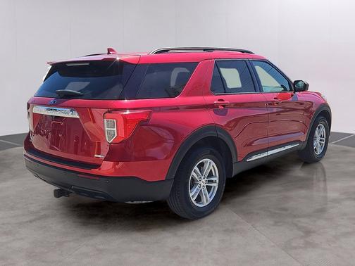 Rapid Red Metallic Tinted Clearcoat 2020 Ford Explorer XLT