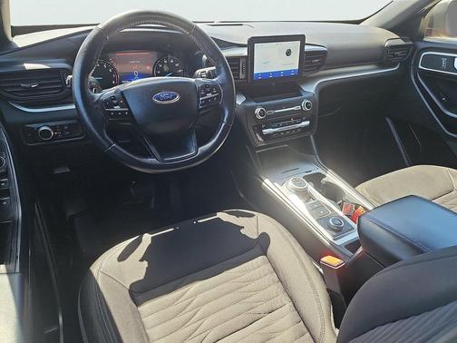 Rapid Red Metallic Tinted Clearcoat 2020 Ford Explorer XLT