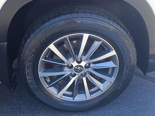 2017 Toyota Highlander 