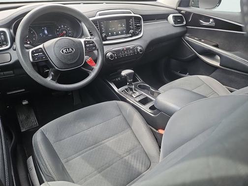 Ebony Black 2019 Kia Sorento LX