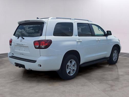 Super White 2018 Toyota Sequoia SR5