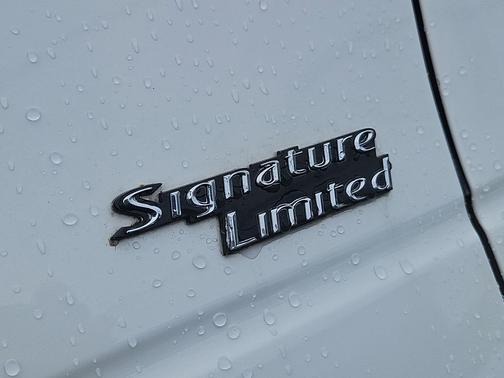 2007 Lincoln Town Car Signature