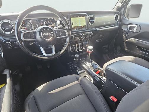 Granite Crystal Metallic Clearcoat 2022 Jeep Wrangler Unlimited Sahara
