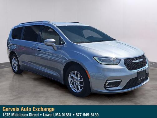 Billet Silver Metallic Clearcoat 2021 Chrysler Pacifica Touring L