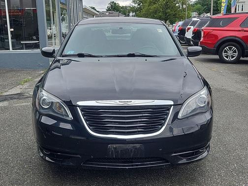 Black Clearcoat 2014 Chrysler 200 Limited