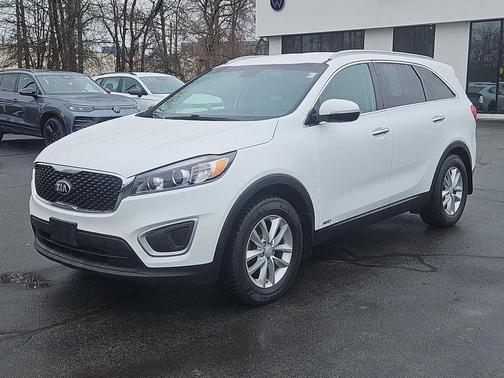 2018 Kia Sorento LX