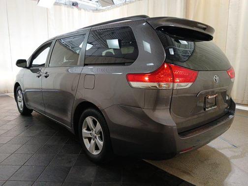 2013 Toyota Sienna LE