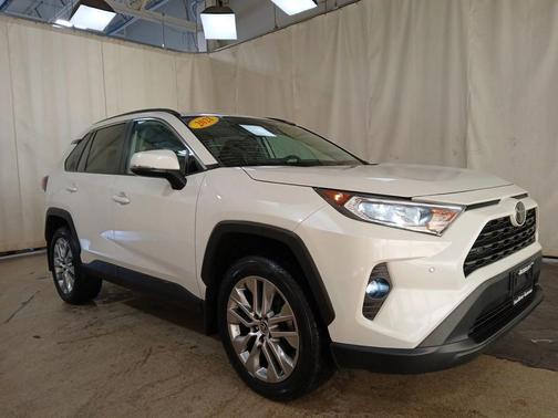 2021 Toyota RAV4 XLE Premium