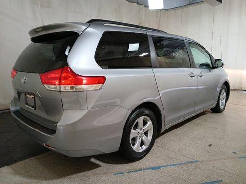 2012 Toyota Sienna LE