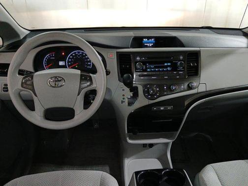 2012 Toyota Sienna LE