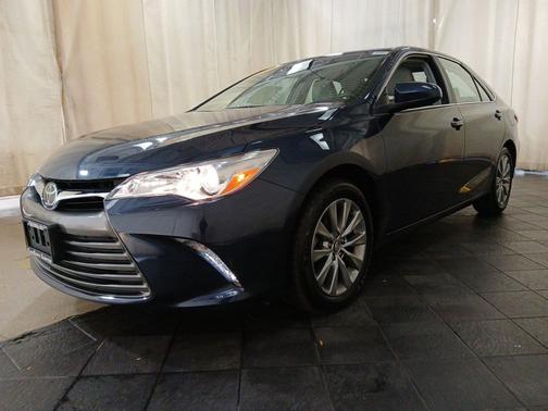 2016 Toyota Camry XLE