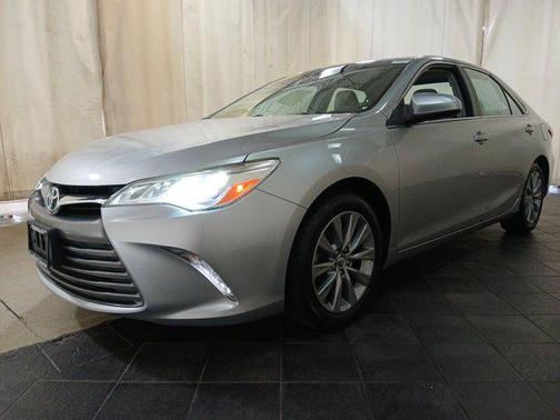 2016 Toyota Camry XLE