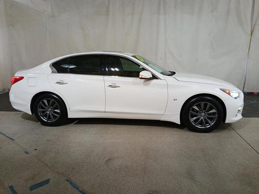 2014 INFINITI Q50 Premium