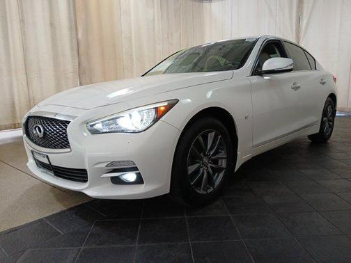 2014 INFINITI Q50 Premium
