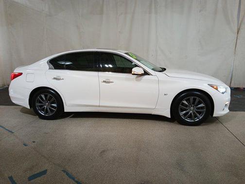 2014 INFINITI Q50 Premium