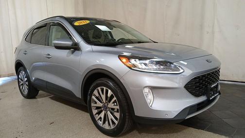 2022 Ford Escape Titanium