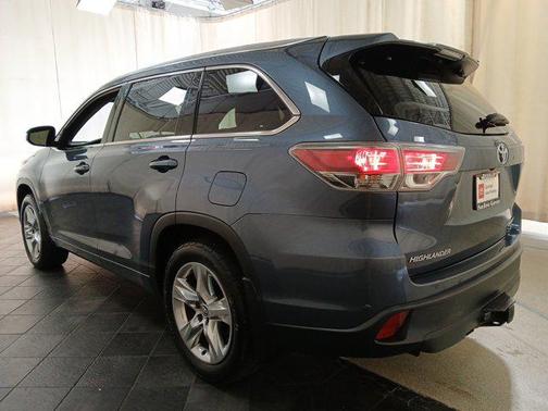 2016 Toyota Highlander Limited Platinum