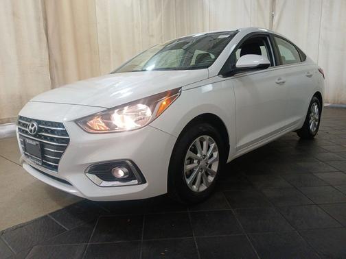 2022 Hyundai Accent SEL