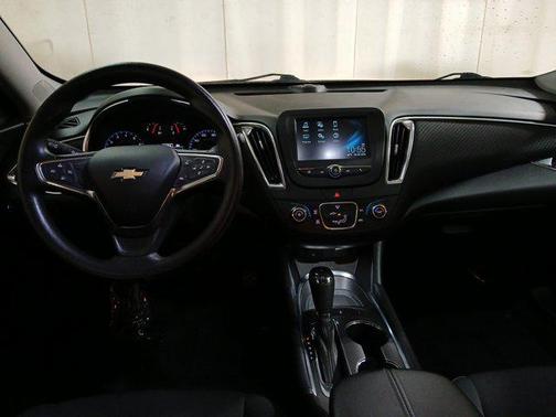 2017 Chevrolet Malibu 1LT