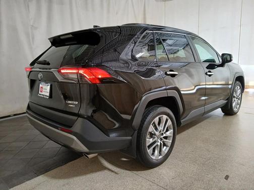 2022 Toyota RAV4 Limited
