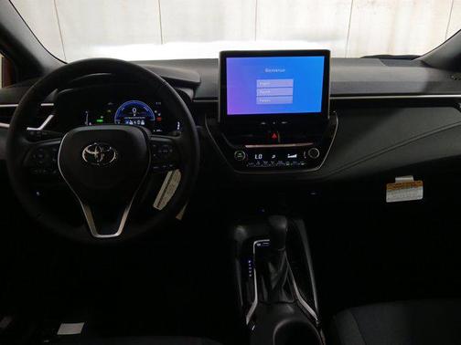 2025 Toyota Corolla Hybrid SE