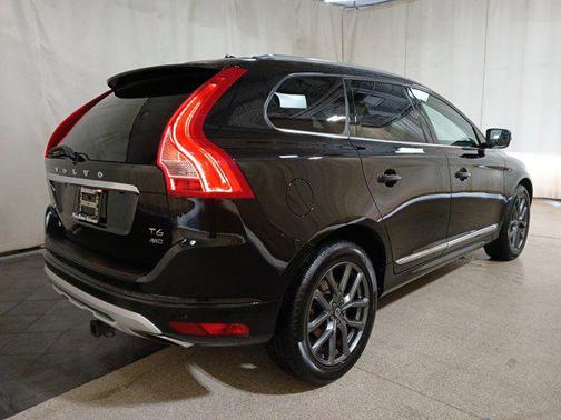 2017 Volvo XC60 T6 Dynamic