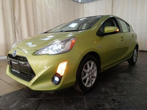 2016 Toyota Prius c Four