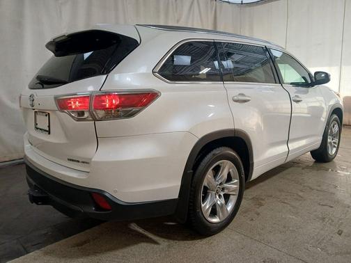 2016 Toyota Highlander Limited