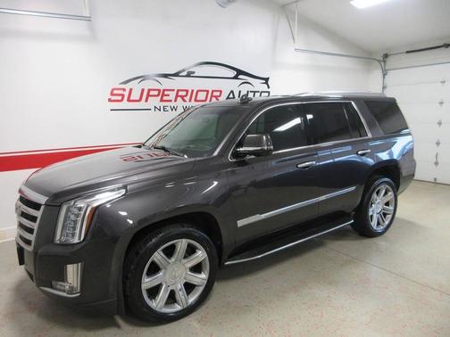 Dark Granite Metallic 2017 Cadillac Escalade Luxury