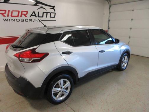 2020 Nissan Kicks S