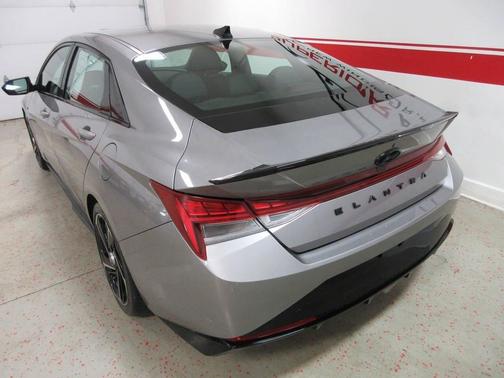 2023 Hyundai ELANTRA SE